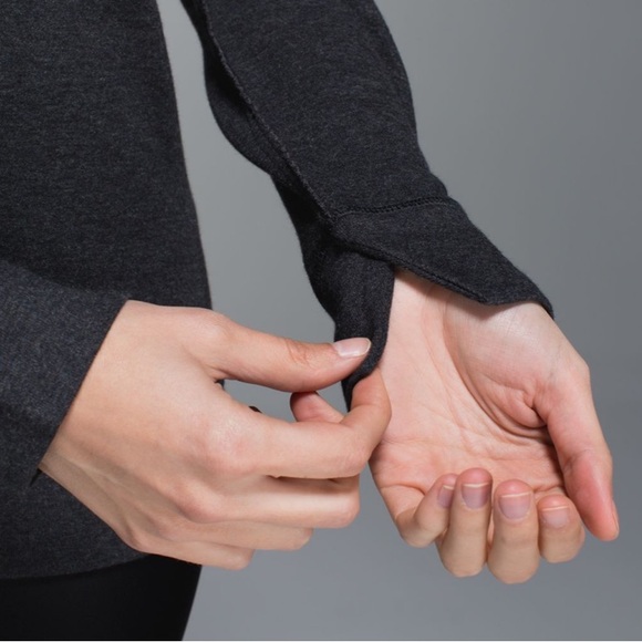 Lululemon Open Your Heart Long Sleeve Sweatshirt Reversible Crew Neck Pullover - Picture 3 of 16